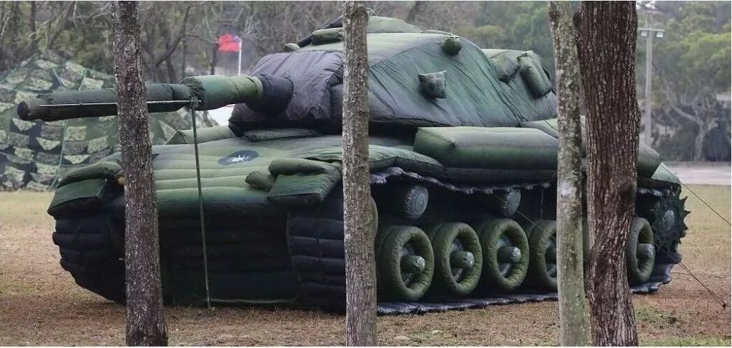 东莞生态园军用充气坦克
